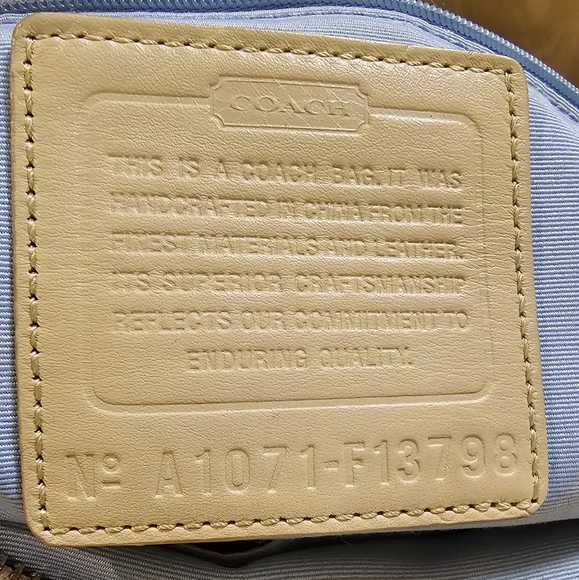 Coach Multicolored Sateen Soho Pleated Scarf Print purse bag EUC - Picture 3 of 16